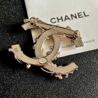 CHANEL Garden Pearl CC Floral Brooch