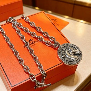 Hermès Equestrian Medallion Toggle Chain Necklace