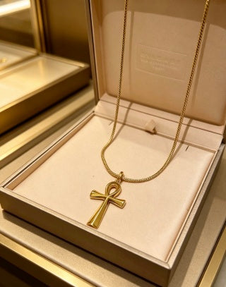 Bvlgari Ankh Gold Pendant Necklace – Elegant Luxury Jewelry